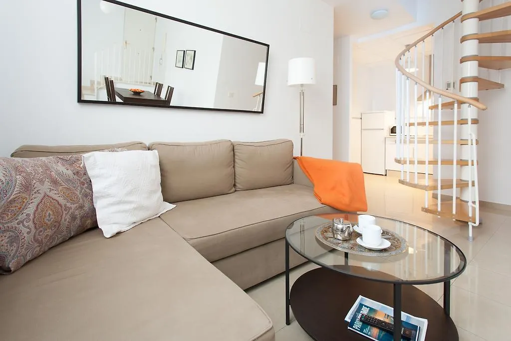 Apartamentos Diaber San Leandro Seville