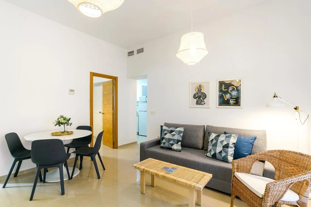 Apartamentos Diaber San Leandro Seville Apartment