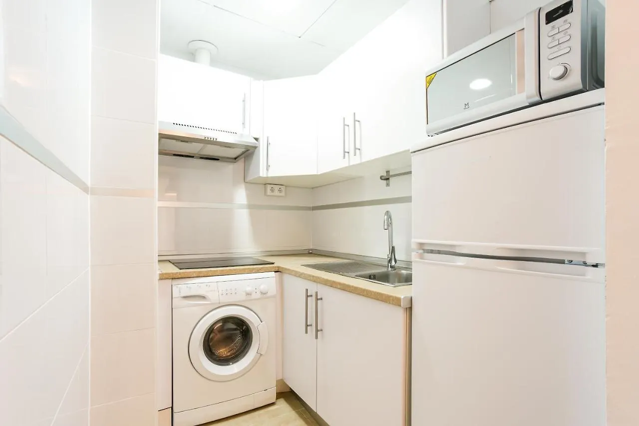 Apartamentos Diaber San Leandro Seville Apartment